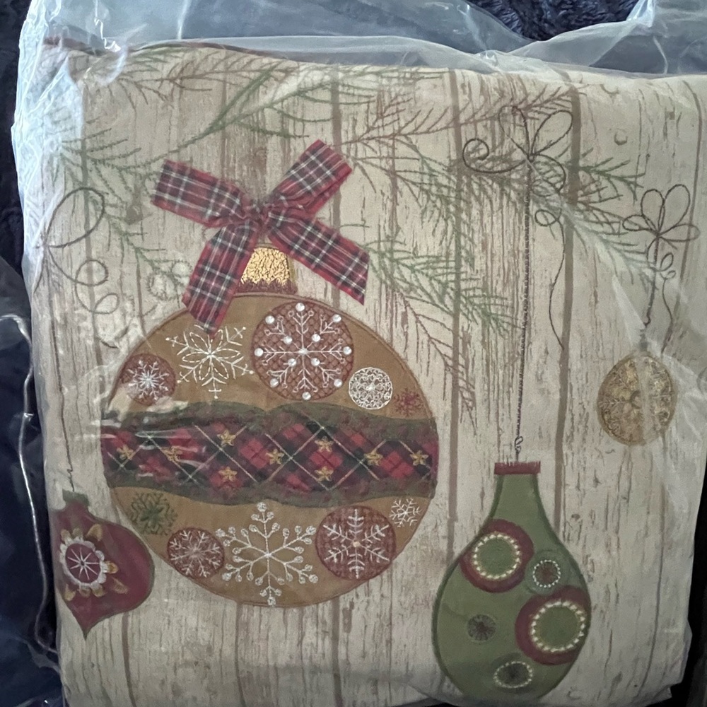 14 Karate Home Designer Decorative Christmas Pillow 17”x17”